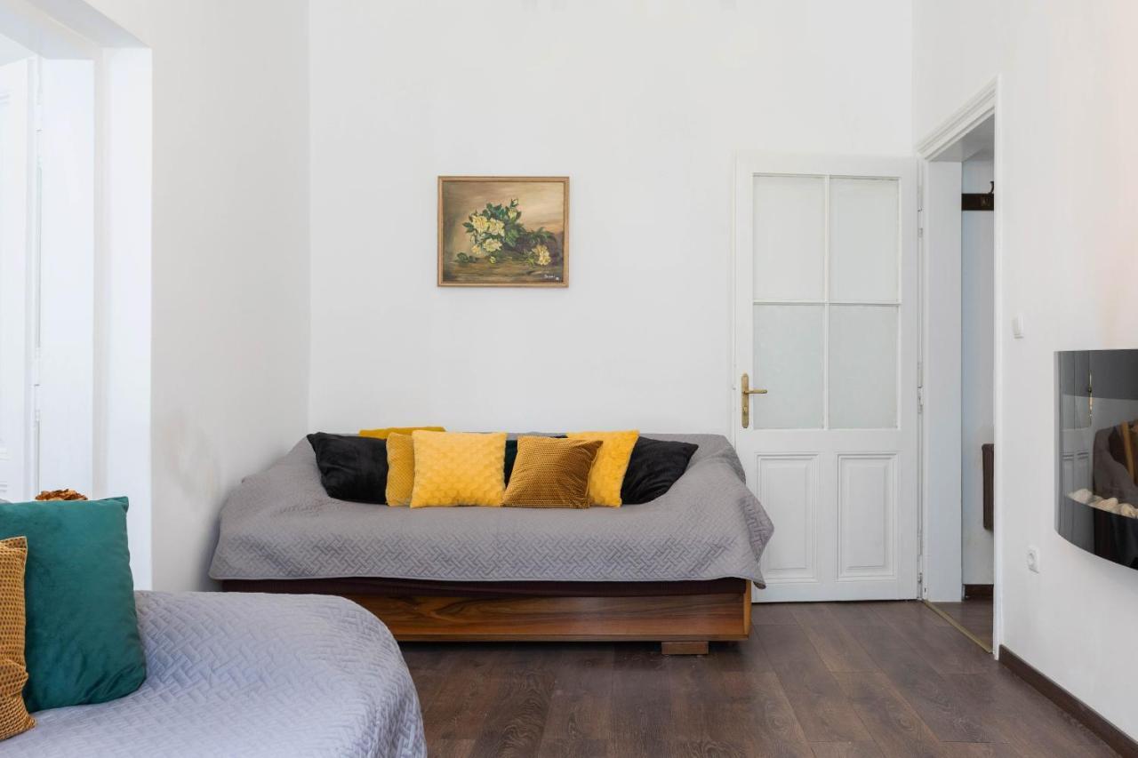 Cozy And Bright 1Bdr Apartment In The City Center! Zagreb Exterior photo