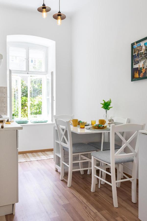 Cozy And Bright 1Bdr Apartment In The City Center! Zagreb Exterior photo